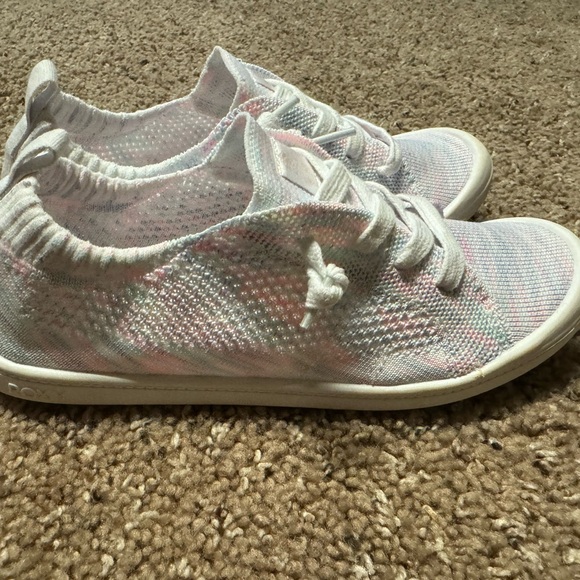 Roxy Tennis Shoe, Size 4, NWOT - Picture 7 of 11